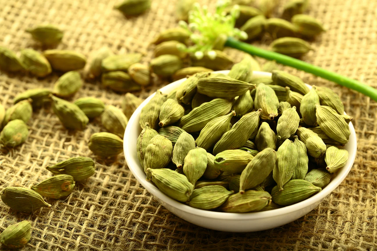 Buy Green Cardamom Pods